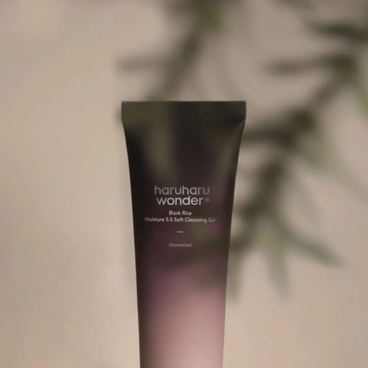 Black Rice Moisture 5.5 Soft Cleansing Gel 100mL - Image 2