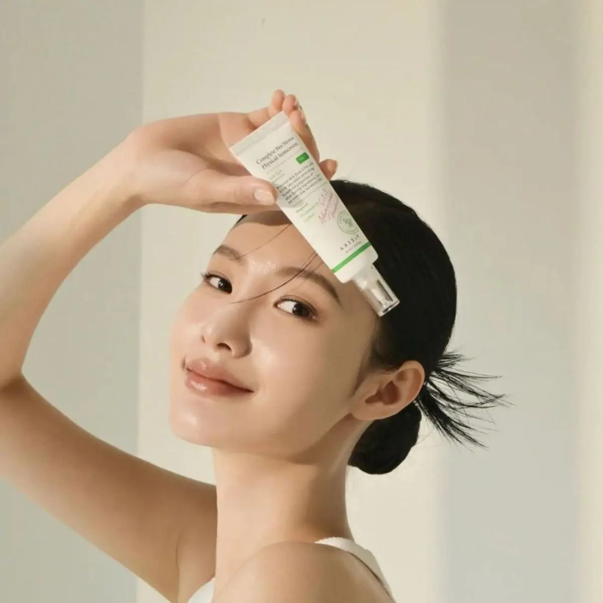 Complete No-Stress Physical Sunscreen 50mL - Image 4