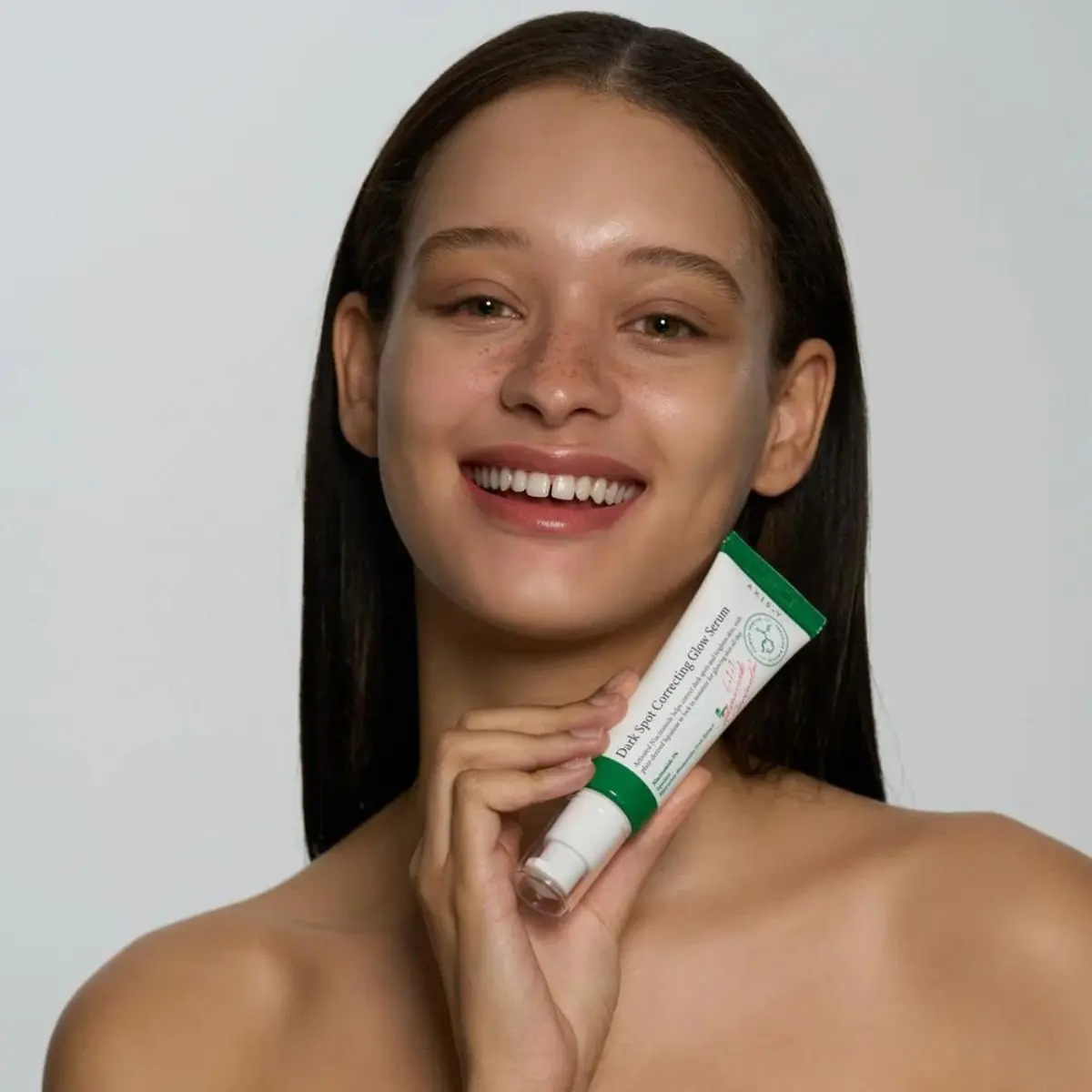 Dark Spot Correcting Glow Serum - Image 5