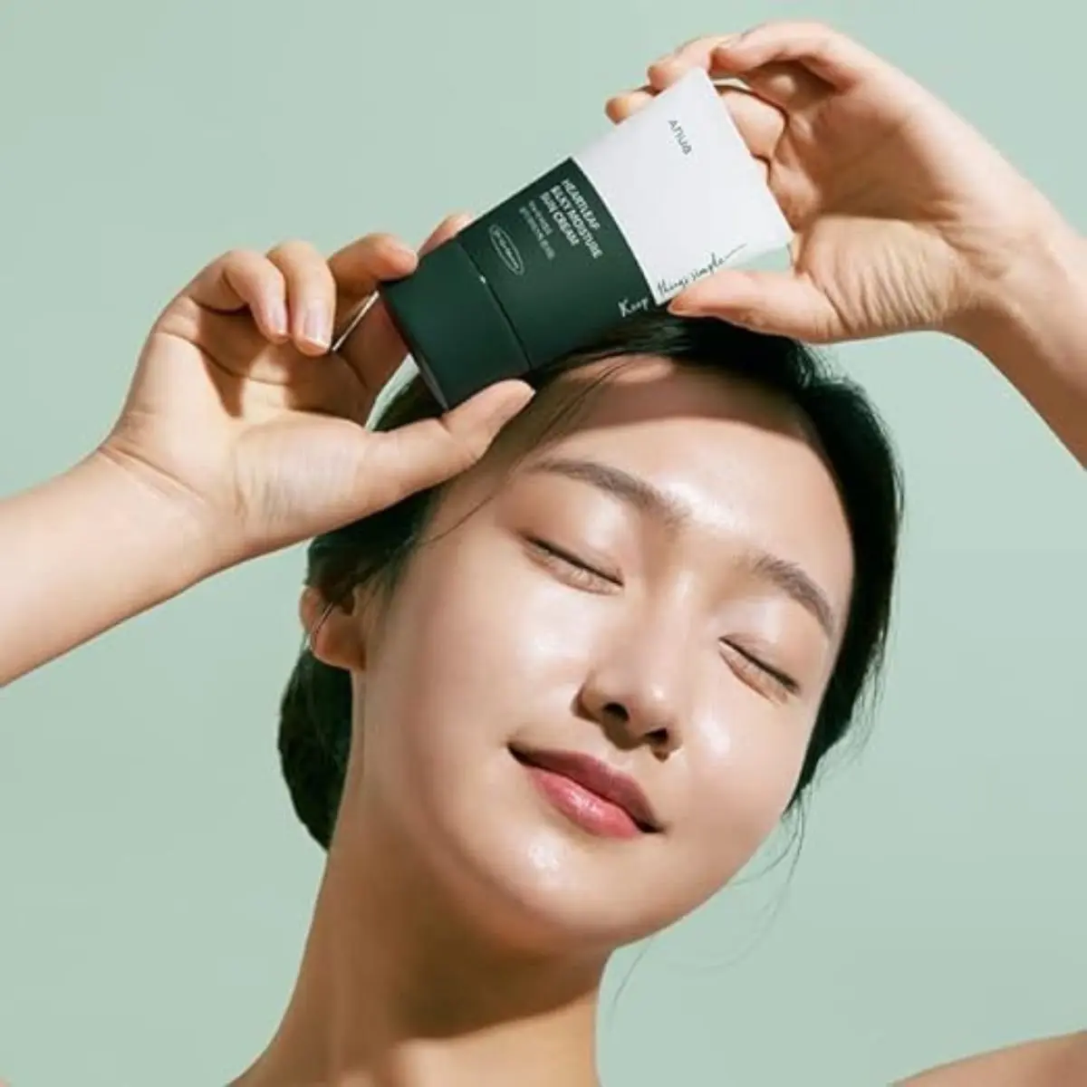 Heartleaf Silky Moisture Sunscreen 50mL - Image 2