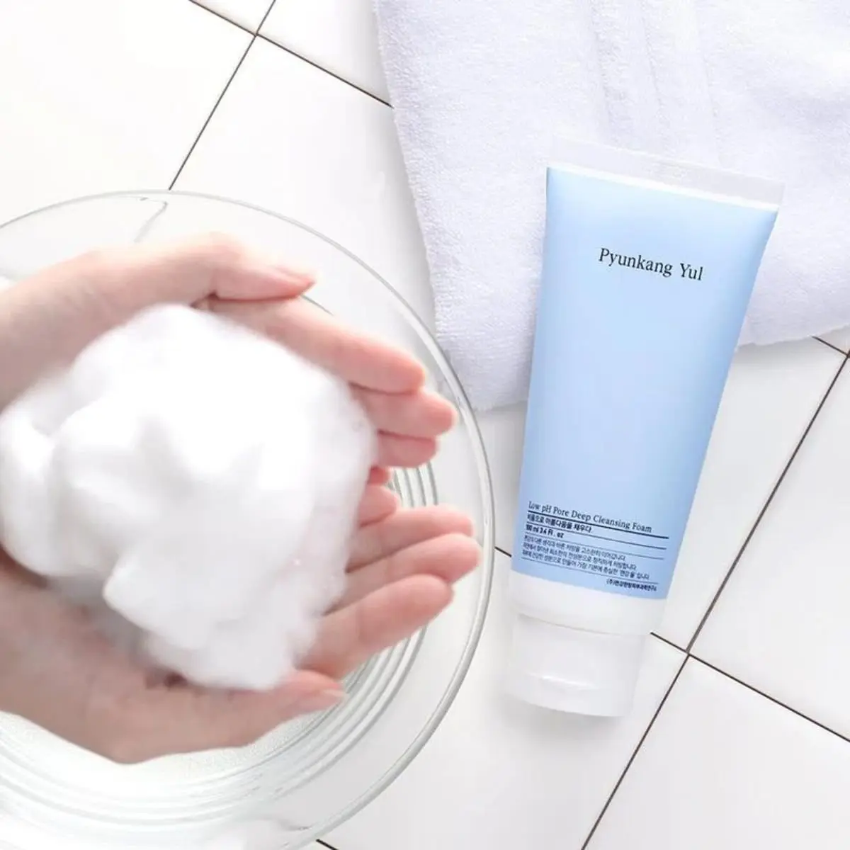 Low pH Pore Deep Cleansing Foam 100mL - Image 3