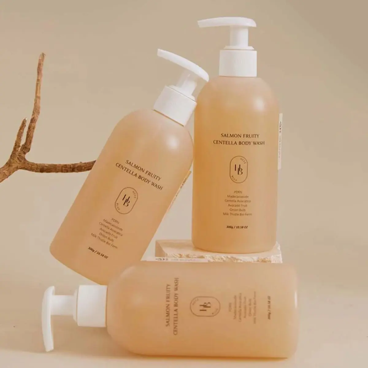 Salmon Fruity Centella Body Wash 300g - Image 3